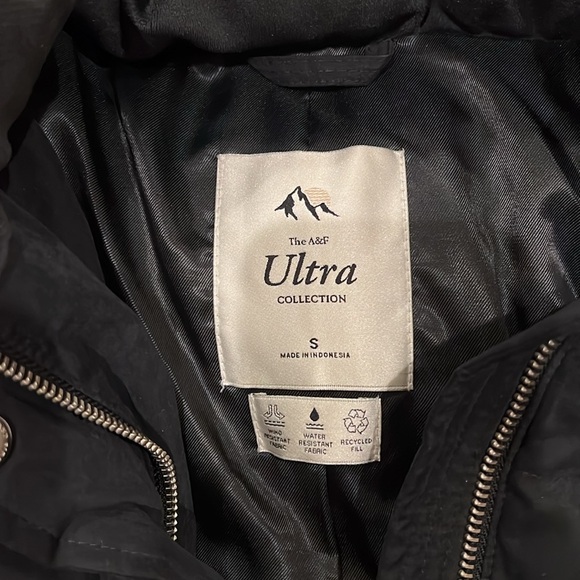 Abercrombie & Fitch Ultra Mini Puffer Coat - Picture 8 of 12